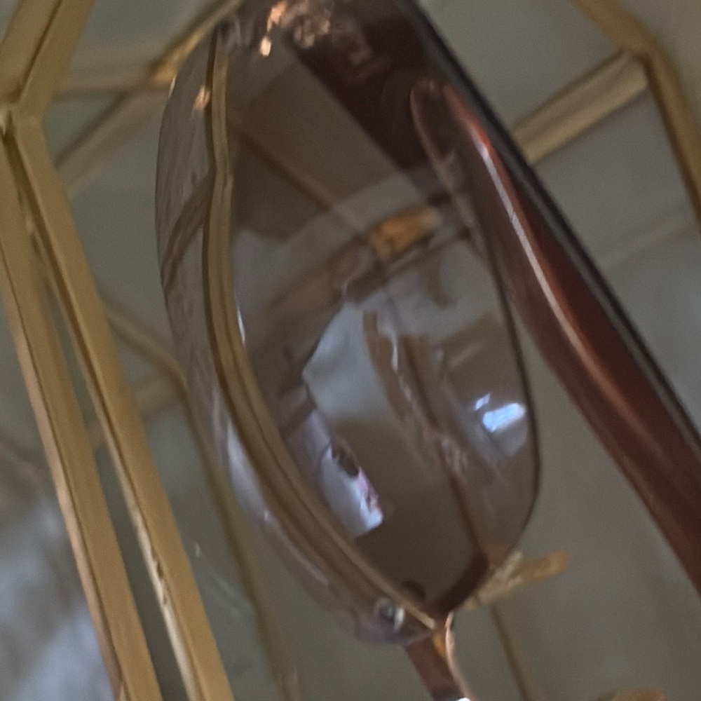 Liz Claiborne Gold Sunglasses - Picture 7 of 14